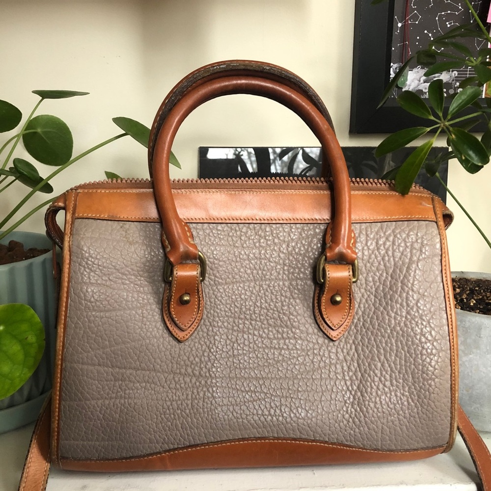 Dooney & Bourke Vintage Pale Lavender Satchel - Picture 4 of 13